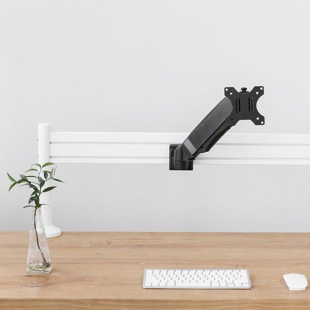 Kit Slatwall + 2 colonne da tavolo + supporto per schermo PC