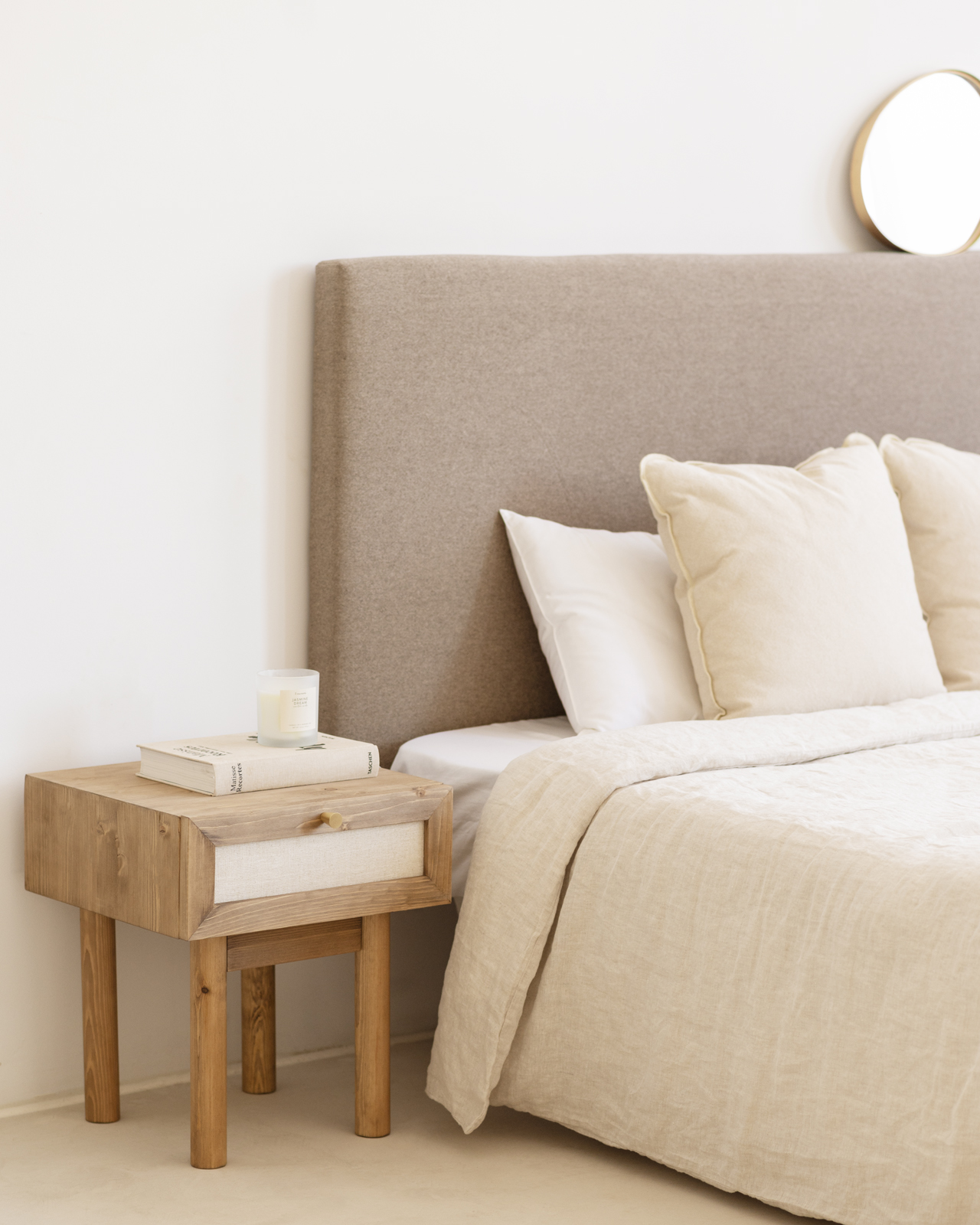 Comodino in rattan naturale Tavolino bohémien con 2 cassetti decorato