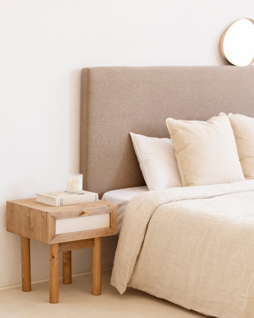 Comodino in rattan naturale Tavolino bohémien con 2 cassetti decorato Comodino in rattan naturale Tavolino bohémien con 2 cassetti decorato
