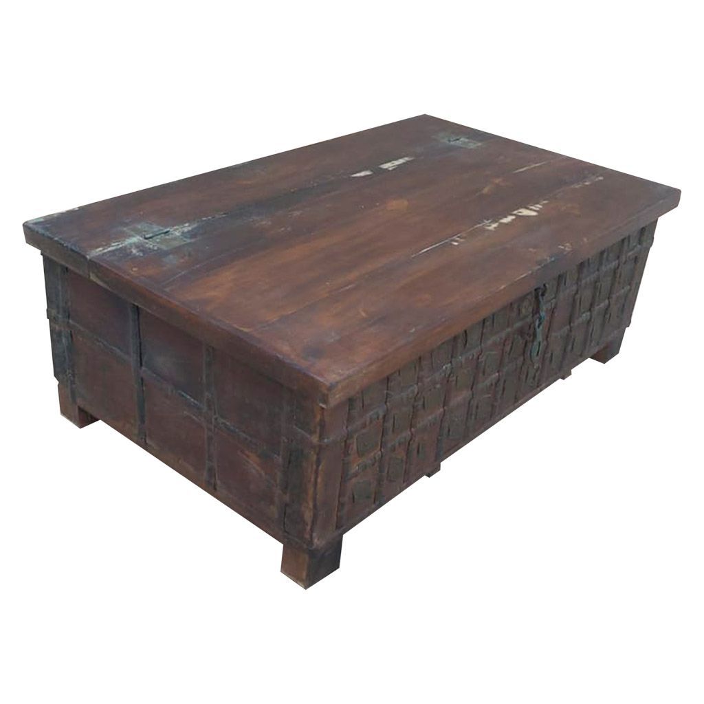Création d'une table basse sur mesure en bois massif