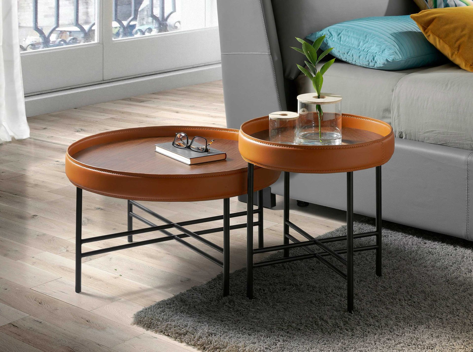 Table basse ronde en simili cuir, noyer et acier noir Ø62 x 35 - 7