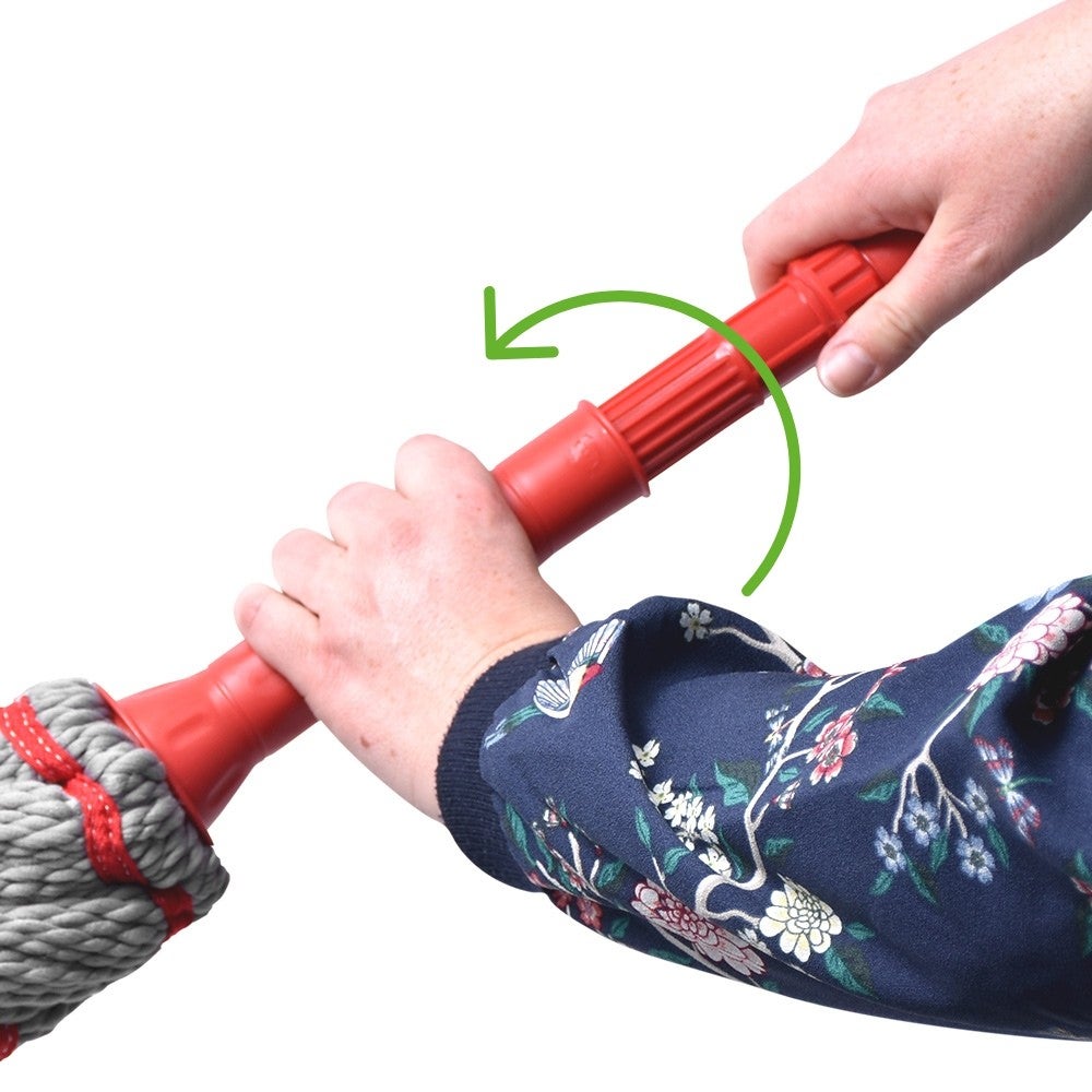 Liseré Vert | Balai serpillère Magic Twist Mop® lave sols ultra-absorbant, compact, essorage intégré, manche télescopique | | Balai (1 lingette inclu - 4