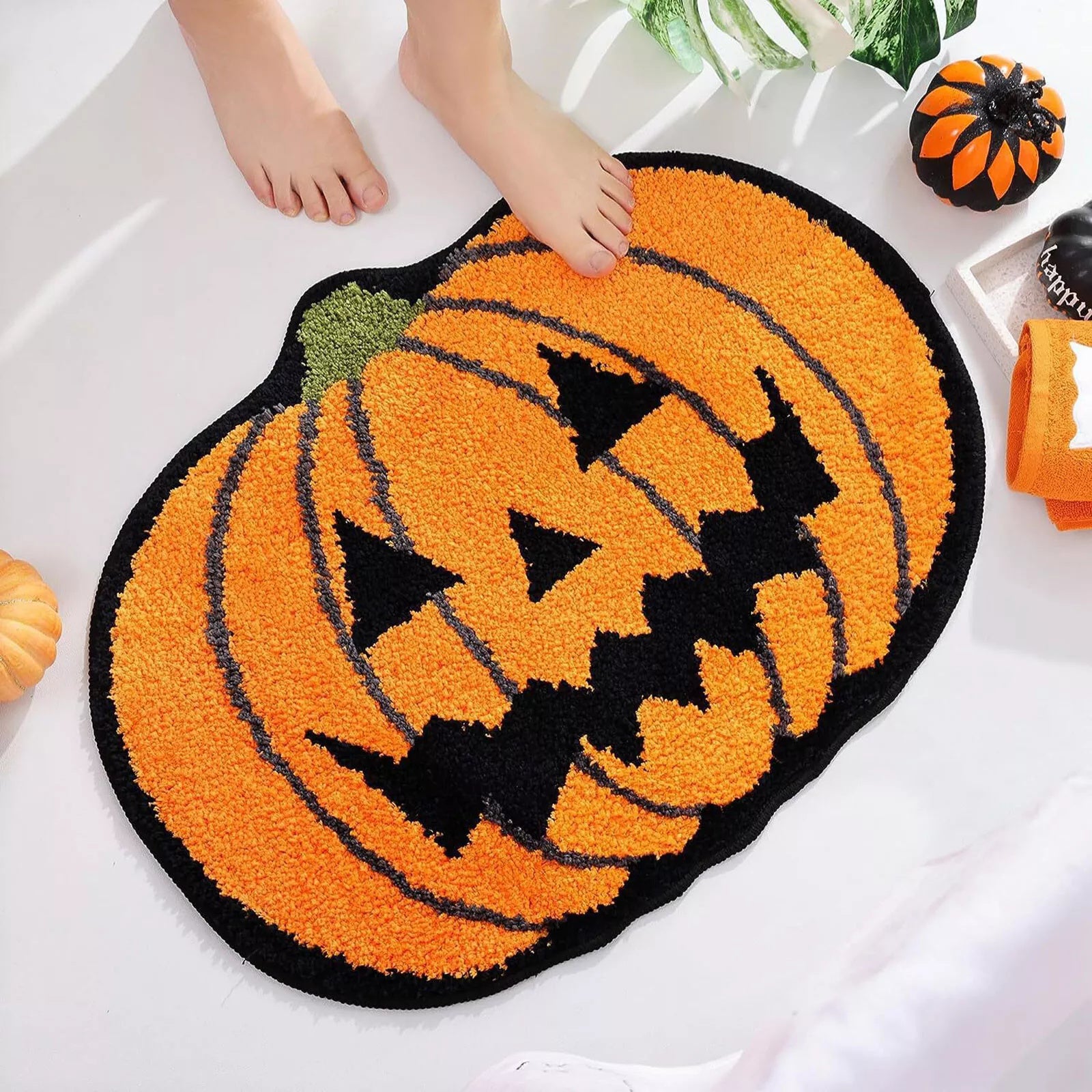 Dywanik łazienkowy z motywem dyni na Halloween, pomarańczowy dywanik do salonu, sypialni, dekoracja na Halloween, 50 x 80 cm