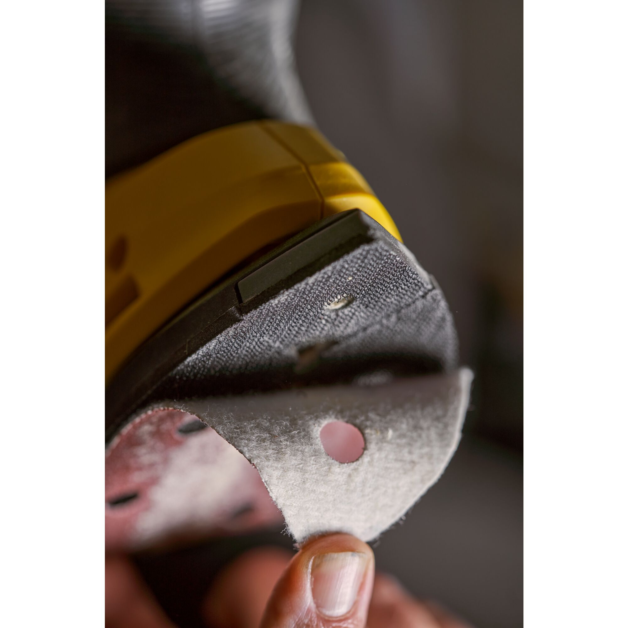 V20 Ponceuse de Finition - Lithium 18V - Sans Batterie STANLEY FATMAX - SFMCW221B-XJ - 3