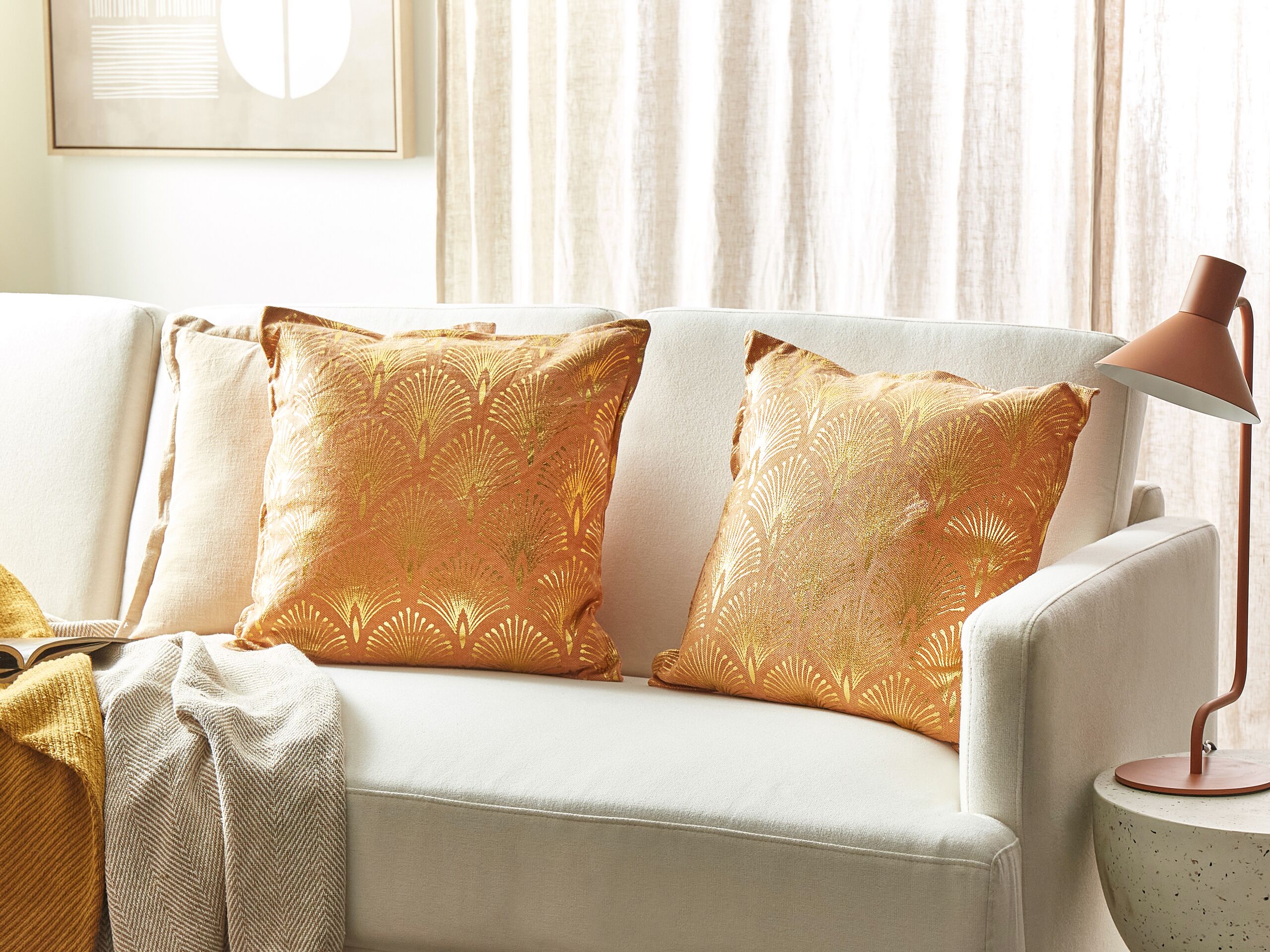 Beliani conjunto de 2 cojines de algodón naranja motivo geométrico 45 x 45 cm hoya