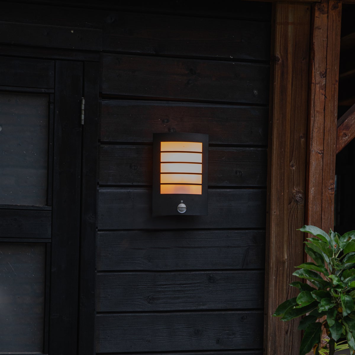 Qazqa moderne applique murale extérieure avec capteur de mouvement, applique murale extérieure avec détecteur de mouvement pour - 2