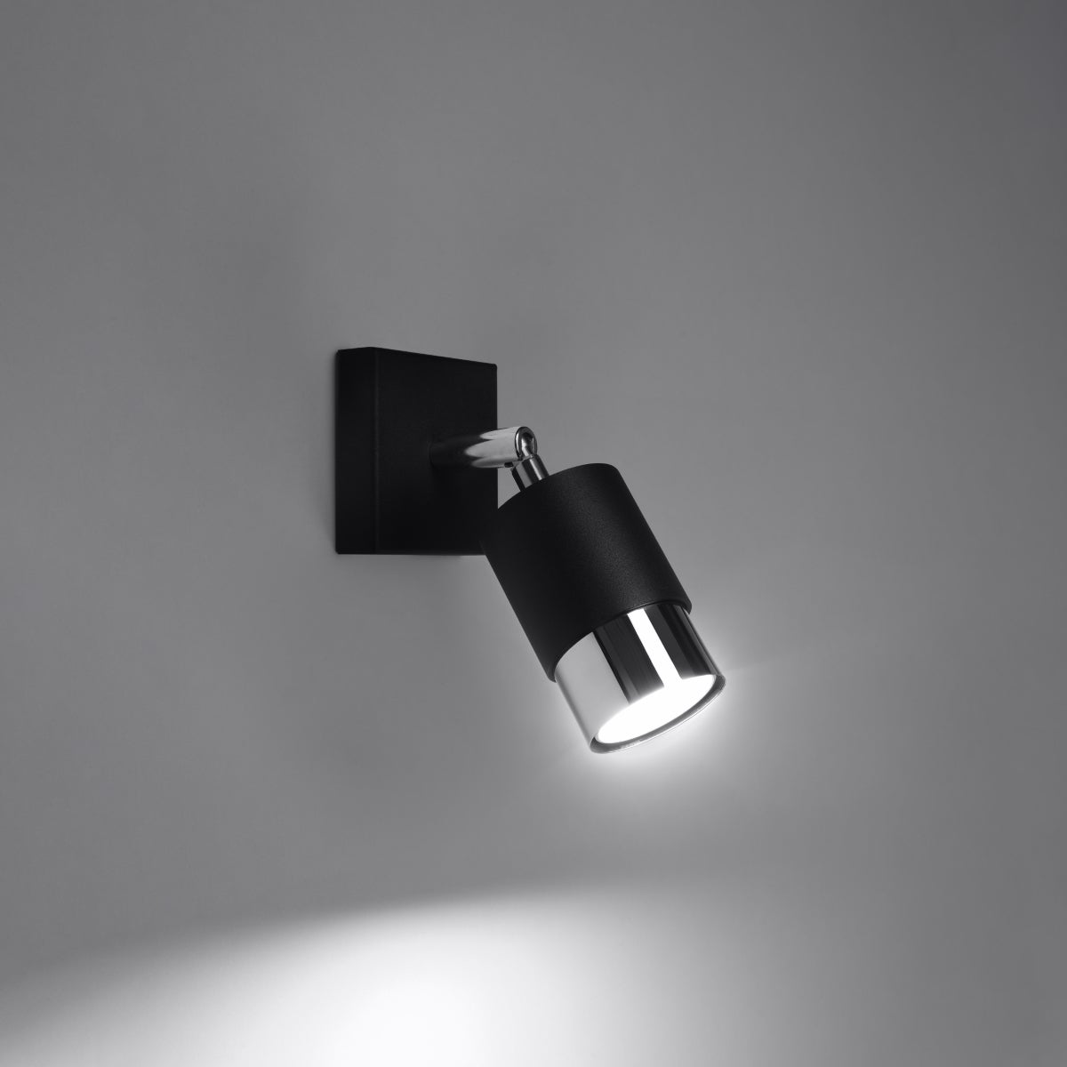 Kinkiet ALVOR czarny/chrom LED 3000K - 8x17.5x16cm Sollux