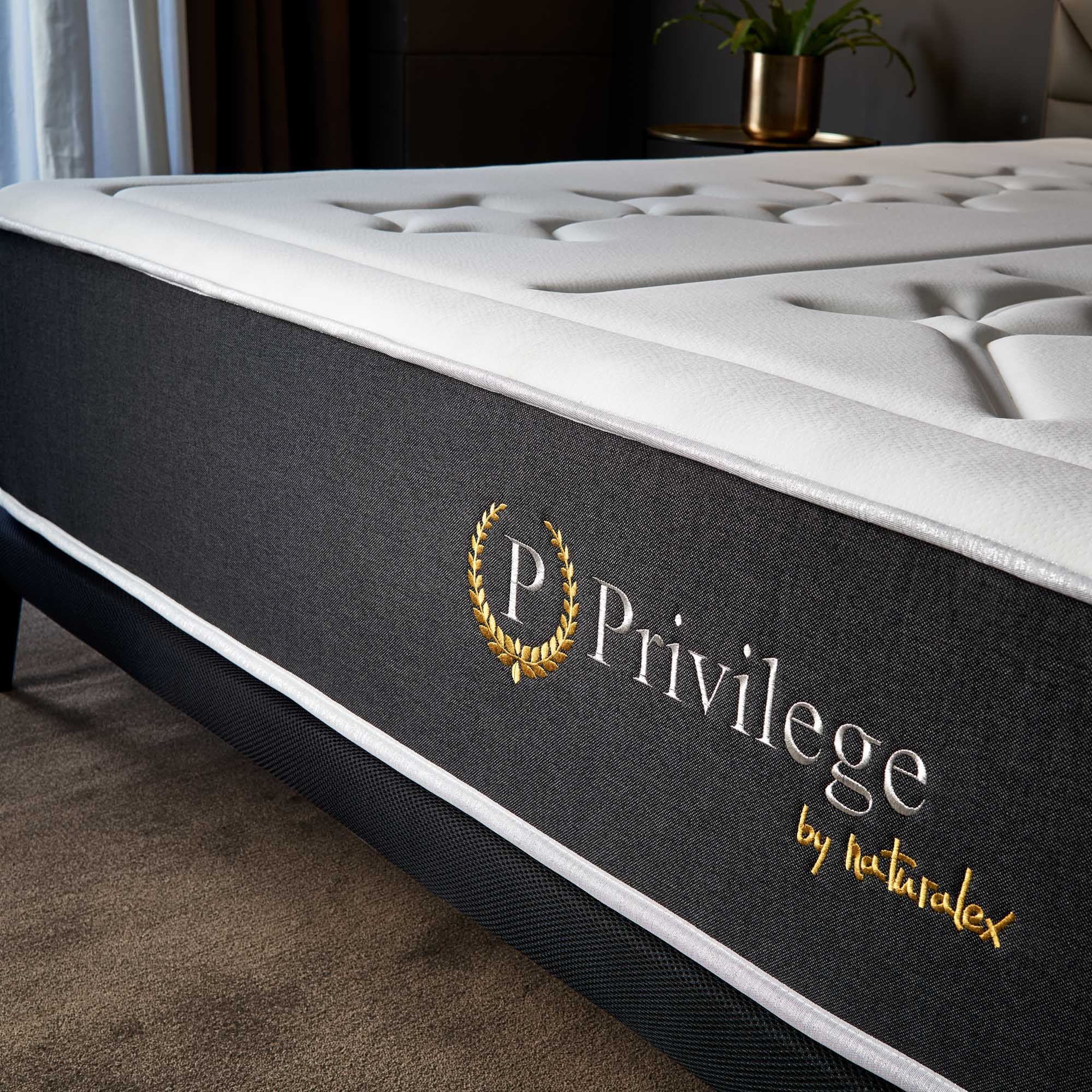 Privilege 140x200 cm - Multicouches HR - Blue Latex - Confort Premium - Mousse à Mémoire de forme - 7 Zones - Reversible - Haut de gamme - 3