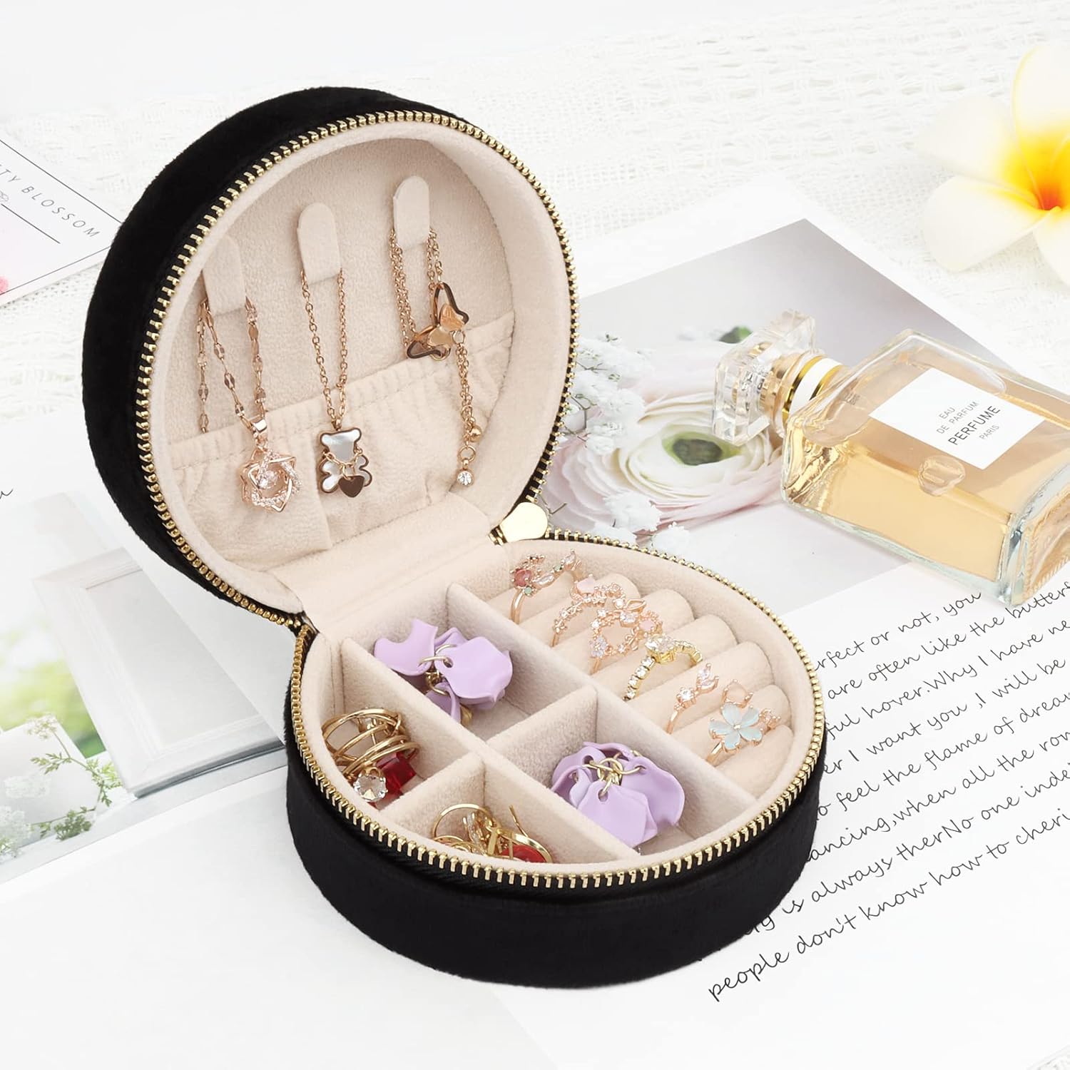 Mini boîte à bijoux en velours, boîte à bijoux de voyage, peut contenir des bagues, des boucles d'oreilles et des colliers, noire. - 4