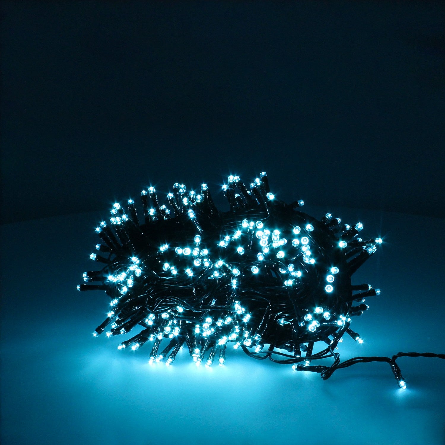 LUCES 300 LED AZUL HIELO IP44 | Leroy Merlin