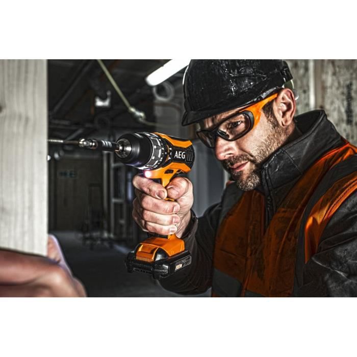 Perceuse à percussion AEG 12V tradesman Gen III BSB12G3LI-202C - 2 batterie 2,0Ah - 1 chargeur - 7