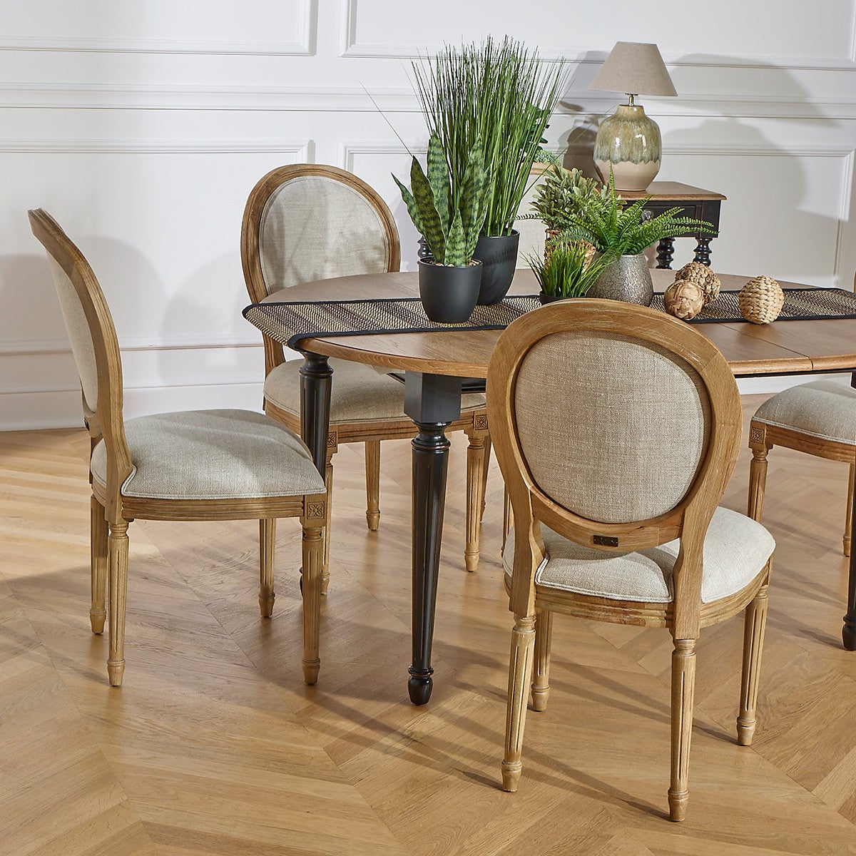 Robiner Table Rolin ROBIN DES BOIS - ARLINGTON : Table ronde en chêne 1 rallonge 4/6 ...