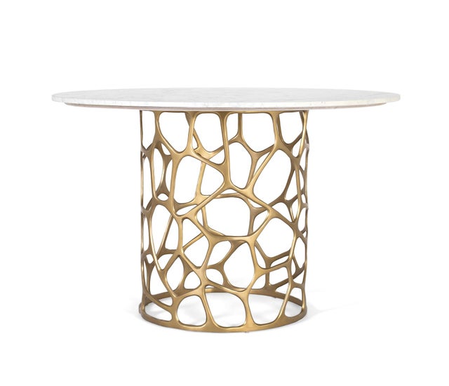 Stół z żłobkiem wykonany z marmuru i aluminium, wykonany na parterze