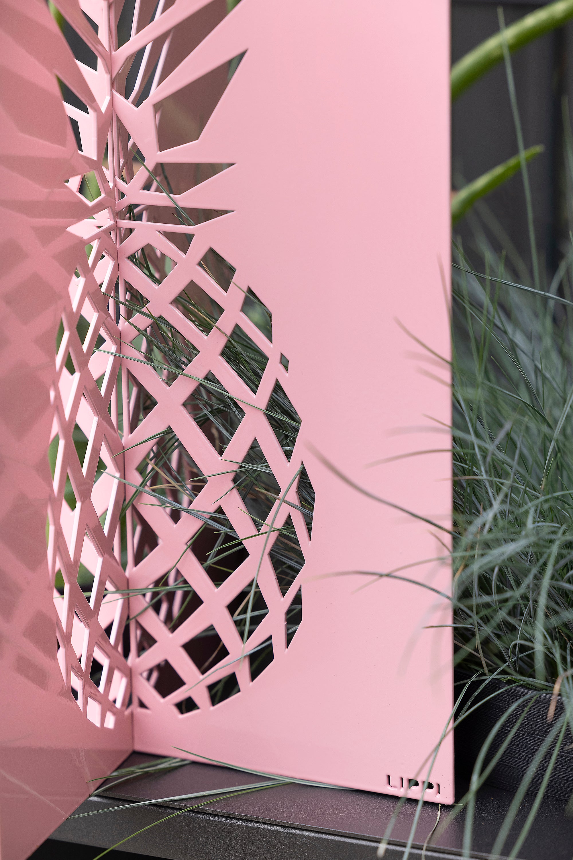 Décoration de Jardin Design Ananas 3D LIPPI Rouge Velours En Acier, Dimensions 36x26 cm, à poser - 2