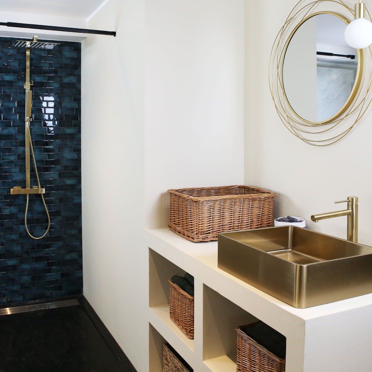 Square II colonne de douche carrée thermostatique or brossé - 6