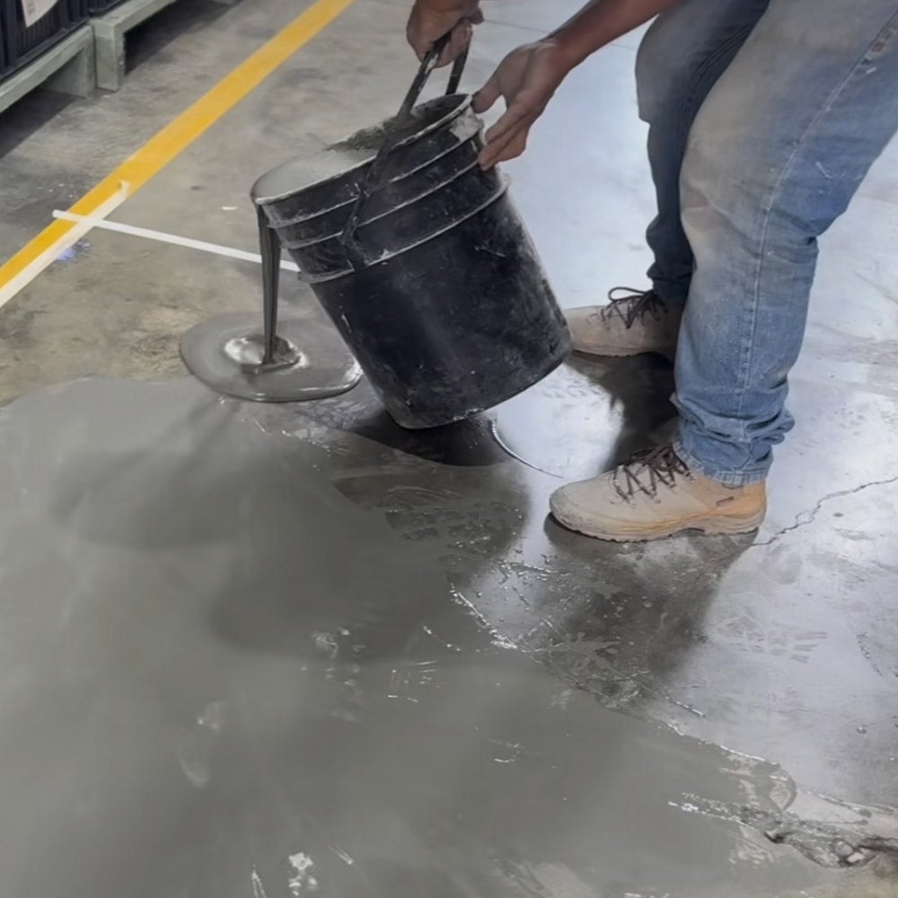 Mortier Autonivelant ECO-1 (25kg) - Mortier à base d'eau haute performance pour sols intérieurs et extérieurs. Résiste aux frottements et à l'usure - 6