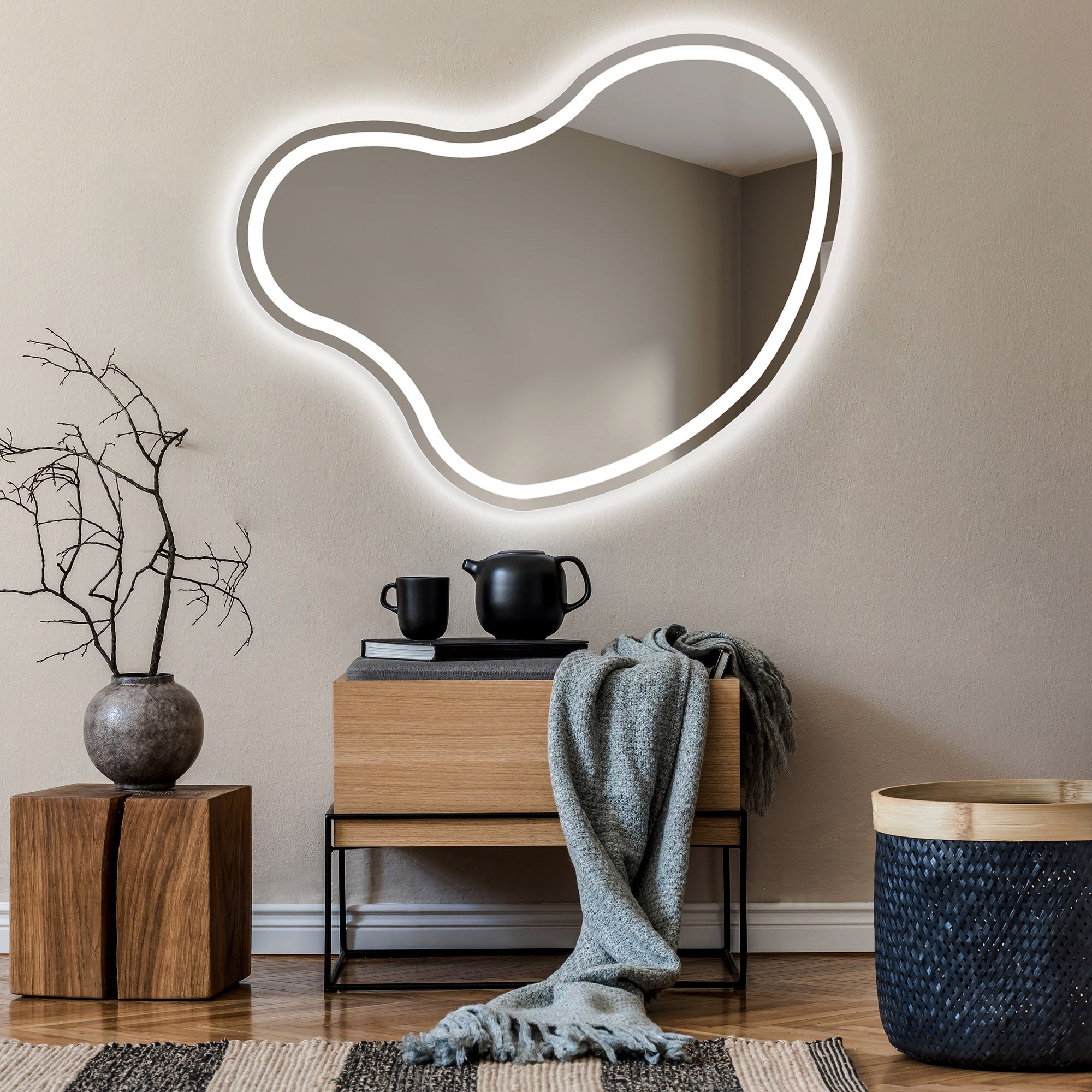 Asymetryczne Lustro z Podświetleniem LED Łazienka (84x64cm) Jasne Lustro z Podświetleniem | Chłodna Biel 7000K