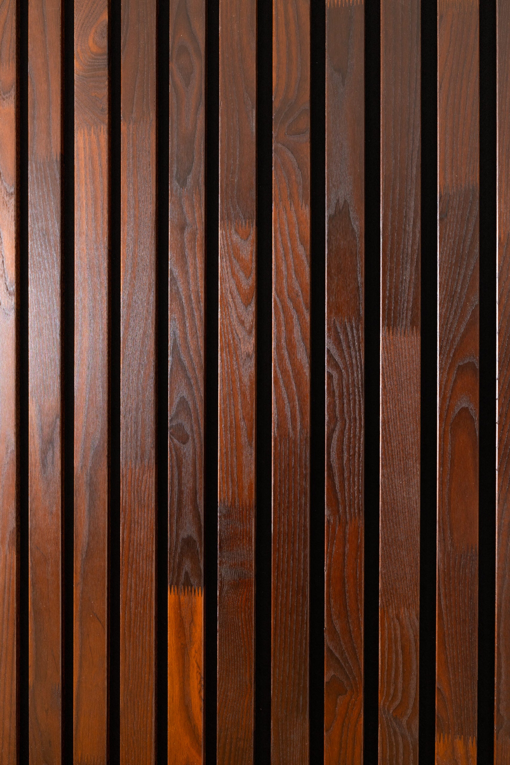 Lot de 2 Panneau Tasseau Acoustique en Bois - Frêne Thermique Naturel - 2400x600mm - Lattes 40mm, Support en Feutre Noir - 4