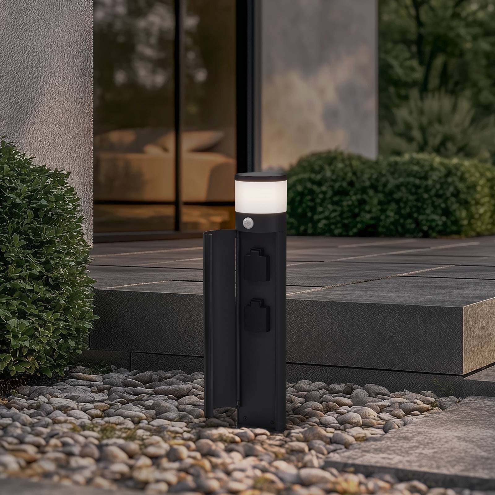 Lucande lampe pour socle Corban, gris, détecteur, prises, IP44, Borne lumineuse, luminaire pour socle - 3