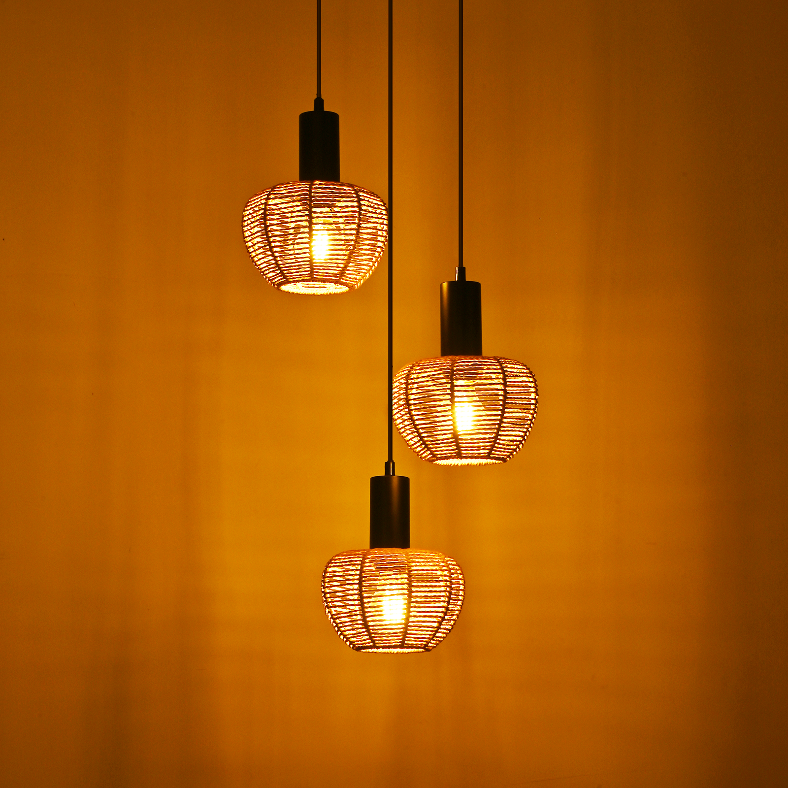 ZMH Czarna lampa wisząca w stylu vintage z trzema żarówkami E27 (żarówki nie są dołączone) - 8