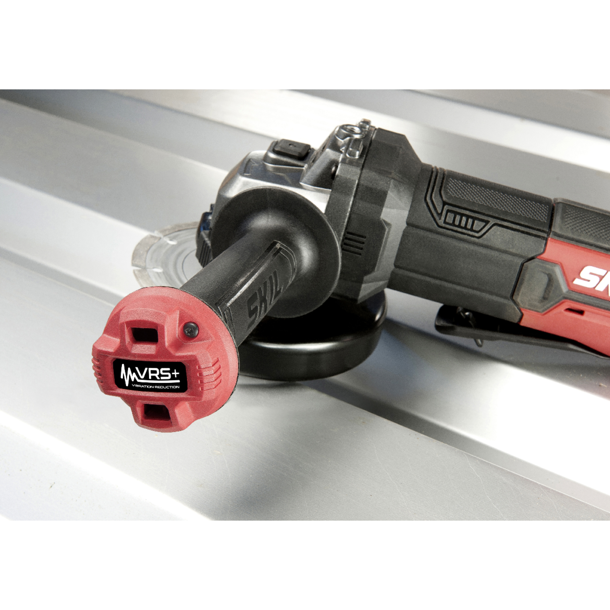 Meuleuse d’angle filaire SKIL 9132 GA 850 W, 125 mm, VRS+, coffret, 3 disques, carter, poignée, clé - 8