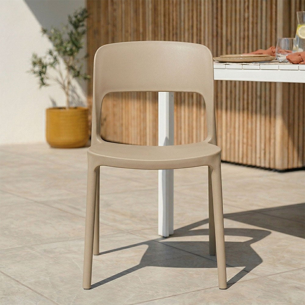 Lot de 4 chaises Barbara de jardin empilables en polypropylène avec fibre de verre caramel - 4
