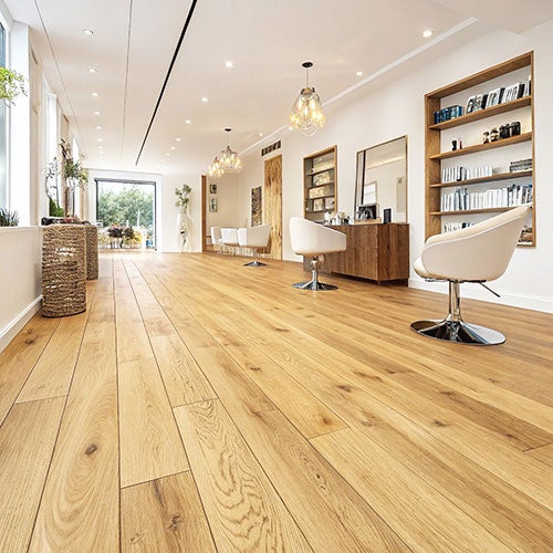 PARQUET CHÊNE MASSIF VERNI BROSSE RUSTIQUE NATUREL SOLEIL D'OCCITANIE 150X15mm -Certifié FSC 100%