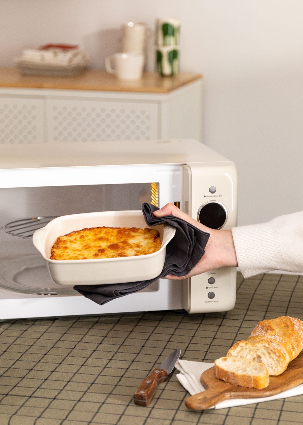 CREATE - MICROWAVE RETRO - Micro-ondes 20L gril numérique 900W - Blanc cassé - 5