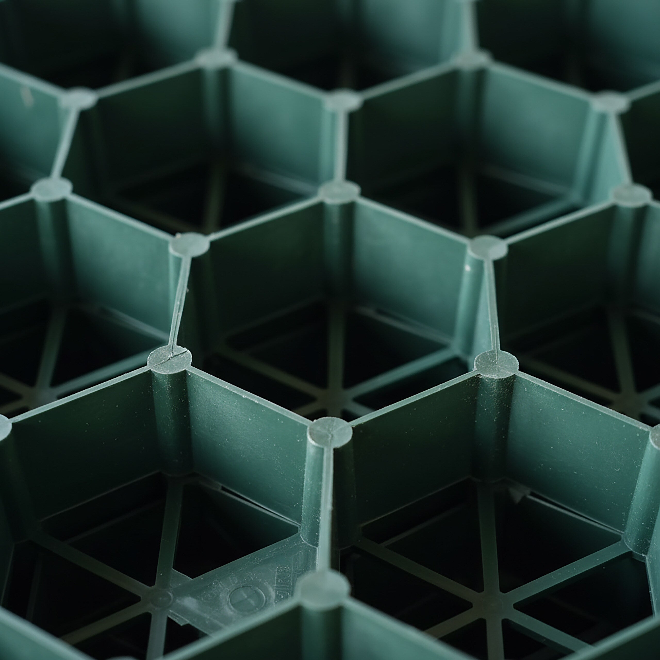 Grille gazon plastique lot de 4, 50 x 50 cm, carrossable sans sous-structure, pour pelouse et paddock, vert, relaxdays - 6