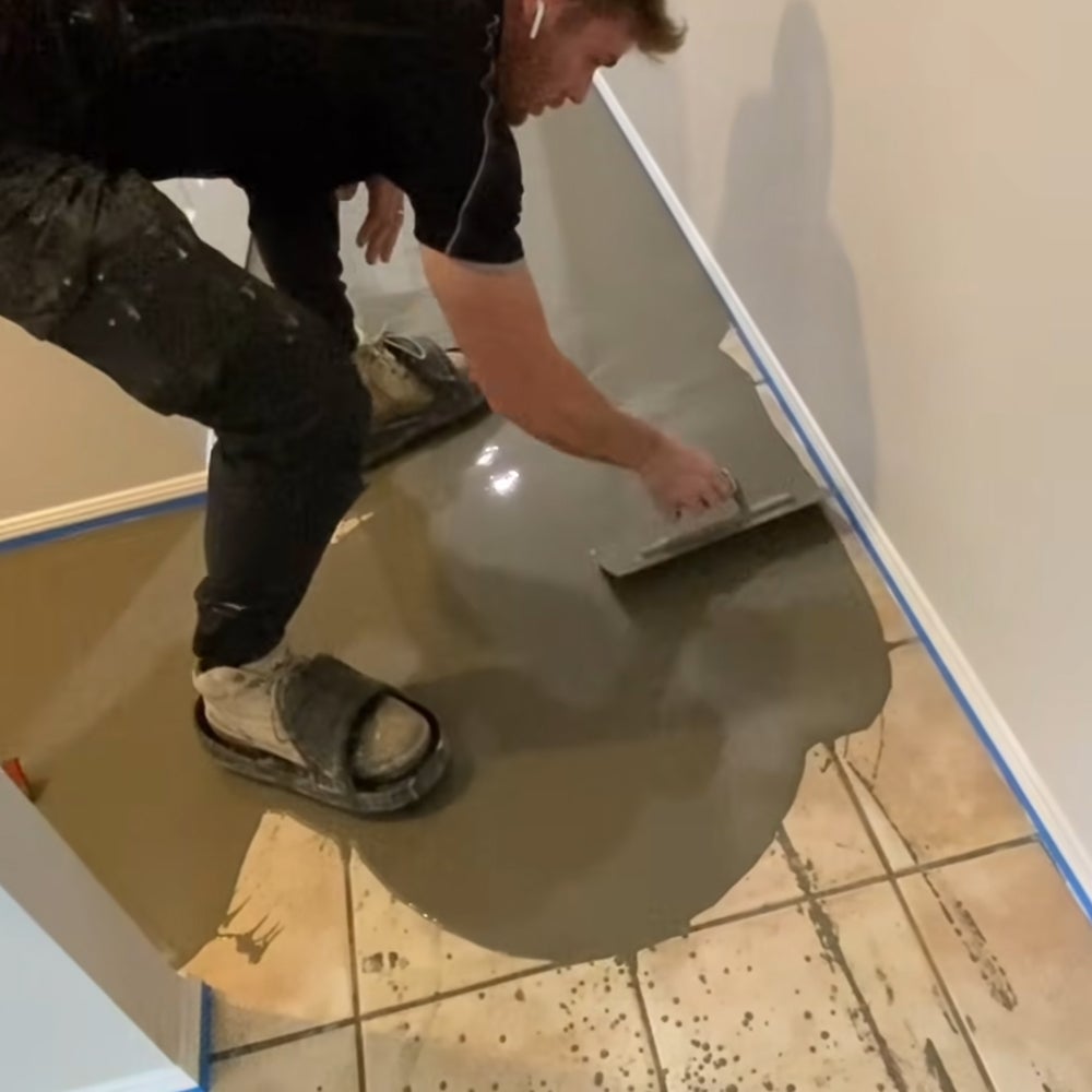 Mortier Autonivelant ECO-1 (25kg) - Mortier à base d'eau haute performance pour sols intérieurs et extérieurs. Résiste aux frottements et à l'usure - 10