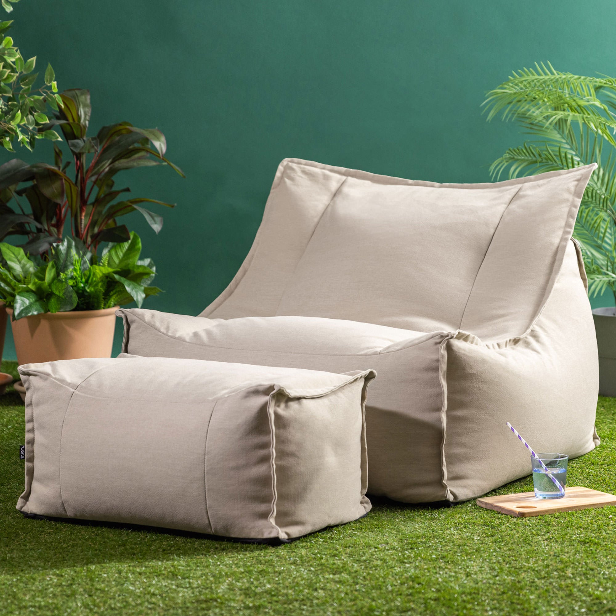 Pouf fauteuil Alto d’icon® et repose-pied d'extérieur en oléfine Oeko-Tex® imperméable beige, 75x94cm, Made in Allemagne - 2