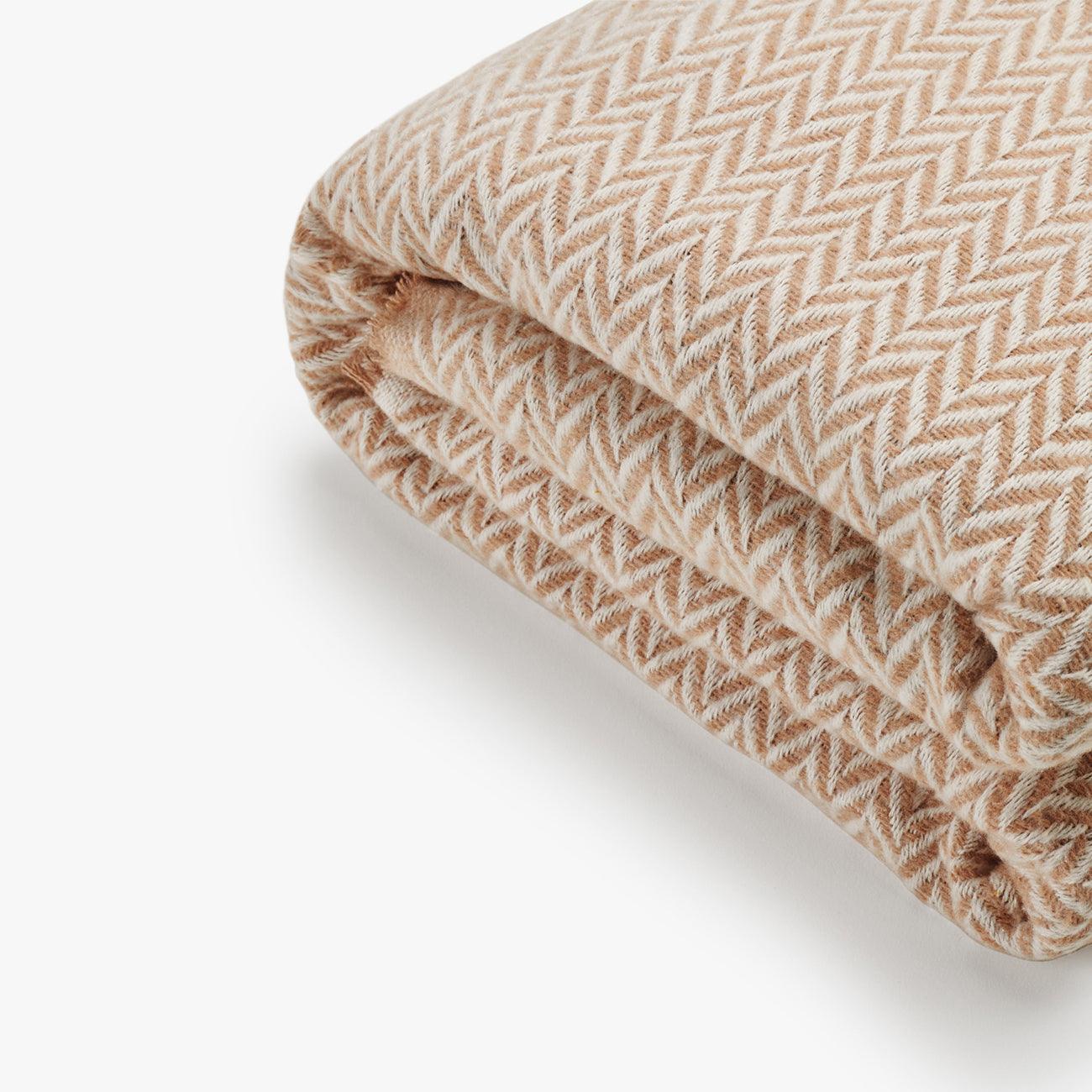 Plaid en coton motif chevron beige 180x125 cm | plaid canapé et lit | doux et respirant - 2