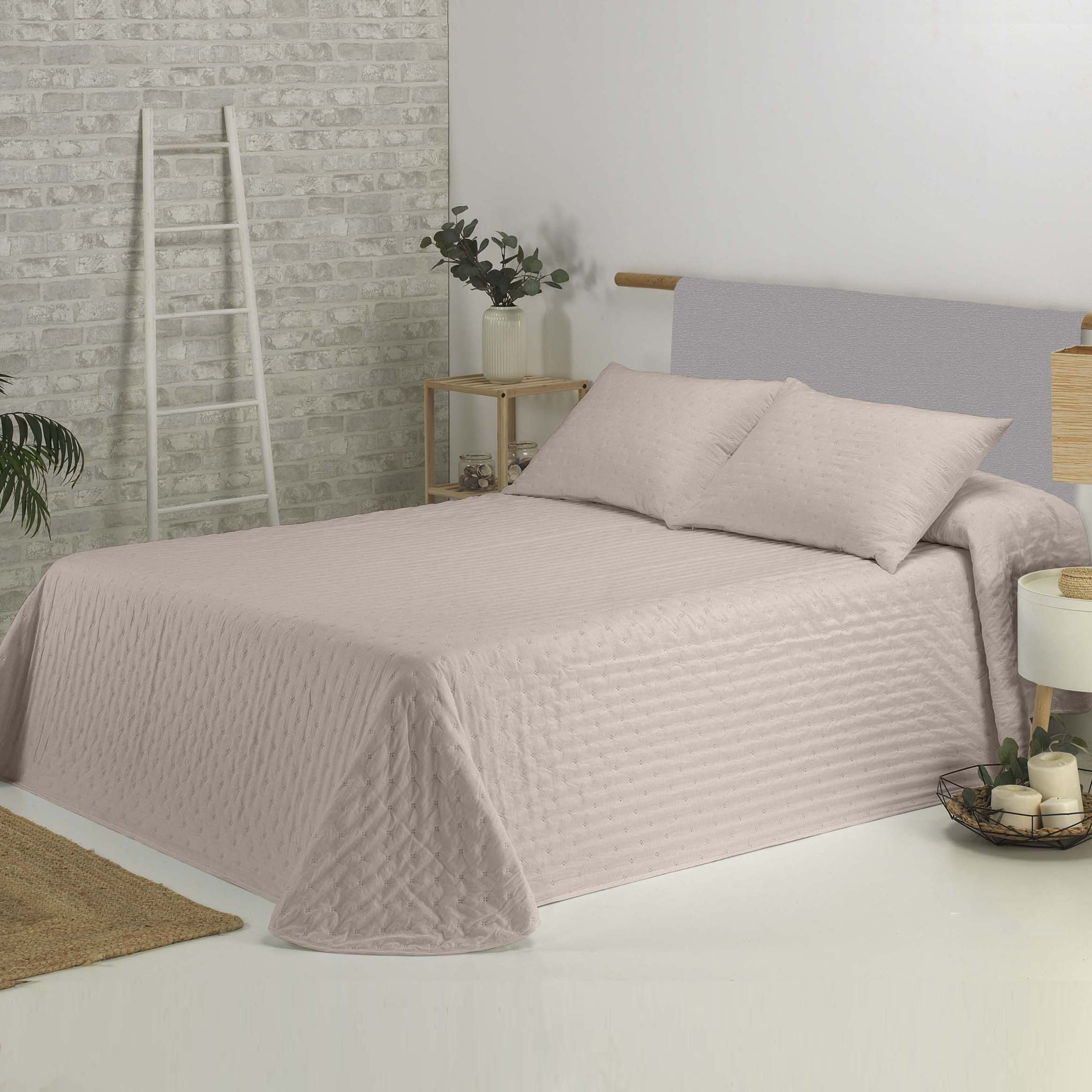 Colcha bouti lisa top crudo - cama 180 cm - 270x270 cm