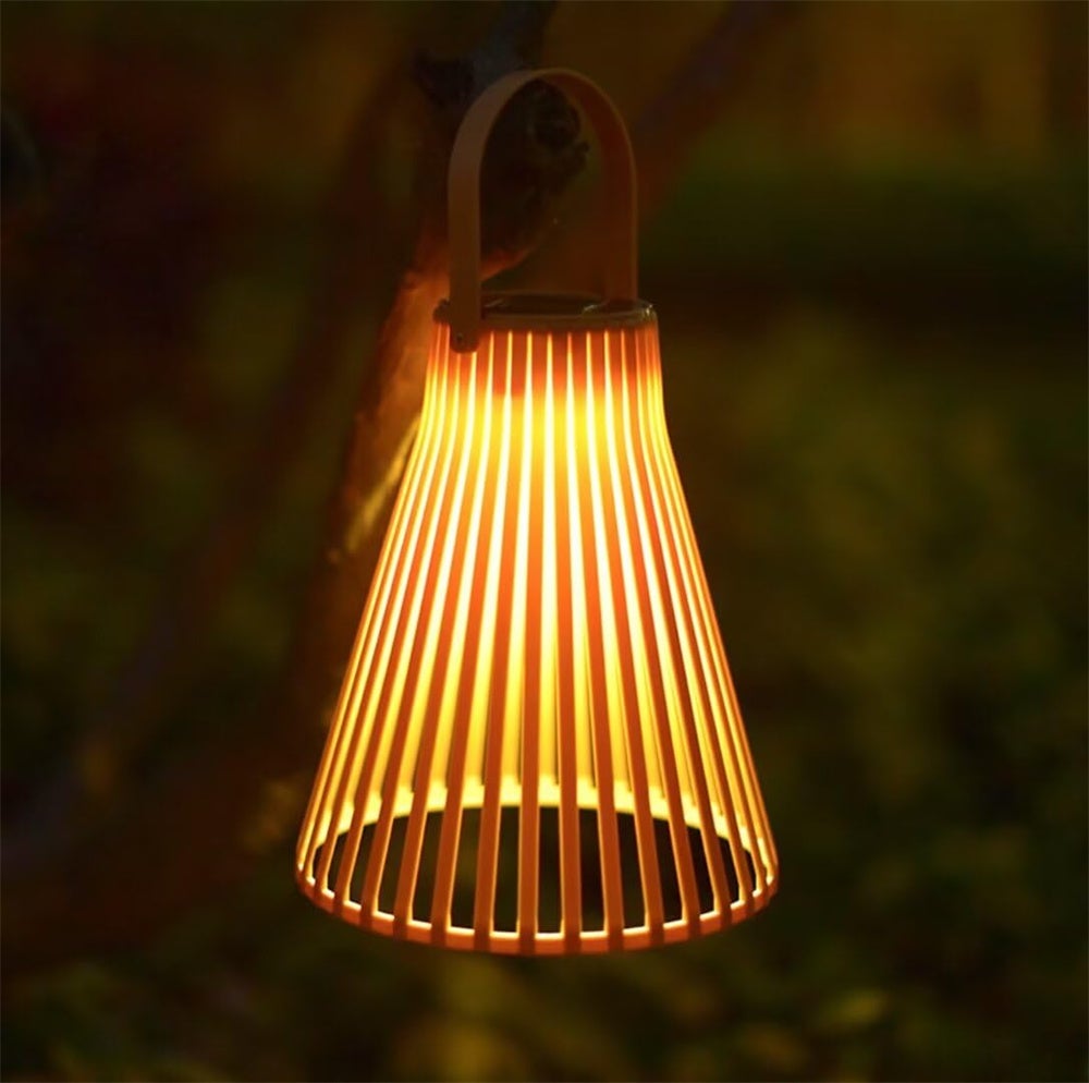 Zewnętrzna lampa solarna z bambusa, tkana, wisząca - Przenośna lampa solarna do ogrodu, na taras, na stół jadalny, ciepła beżowa lampa-trąbka