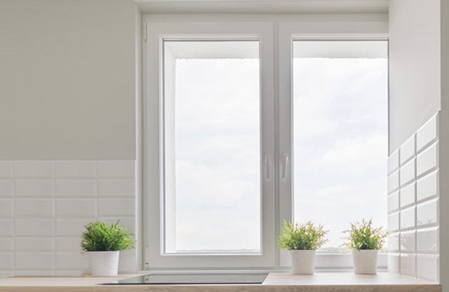 Fenêtre PVC deux cadres double ouvrant RAL 9016 ( L.: 170 cm x H.: 93 cm)