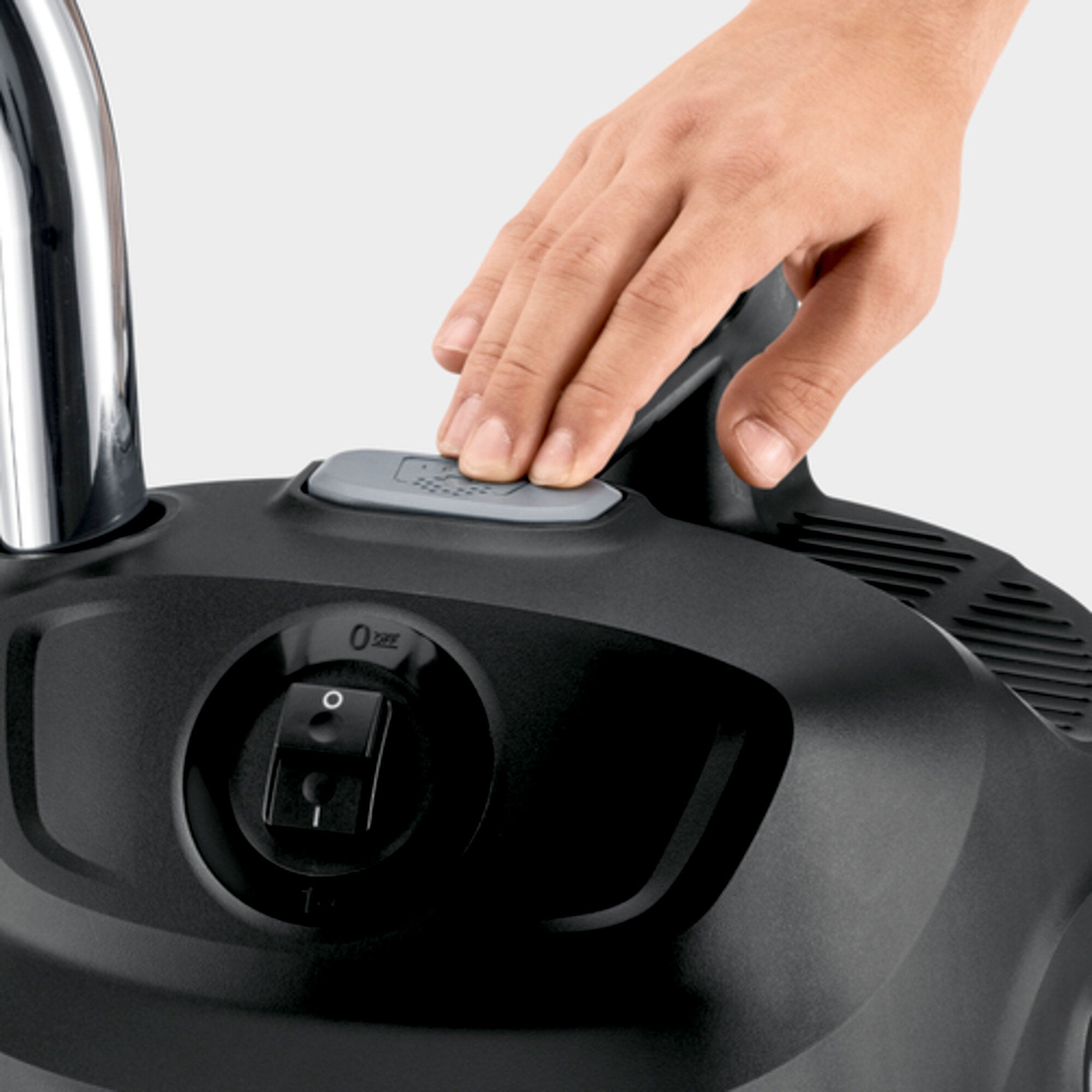 Kärcher Aspirateur Cendres AD 2 - Puissant, 14L, décolmatage filtre intégré pour cheminée et poêle - 4