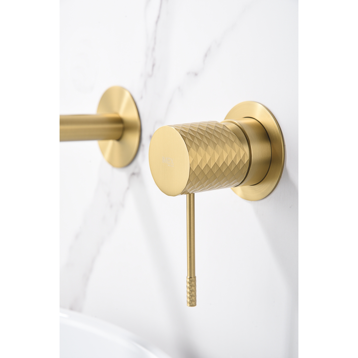 Colonna Doccia Con Monocomando Integrato In Acciaio Inox E Finitura In Oro Spazzolato Monza Imex