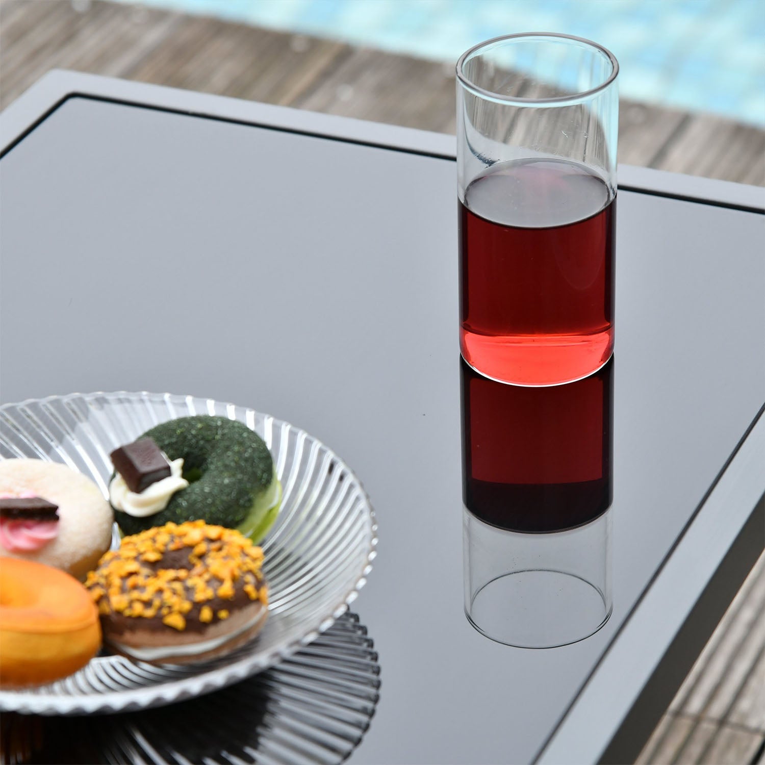 Adelaide - Salottino da giardino di design con divanetto + 2 poltrone + tavolino da caffè con ripiano in vetro - 5