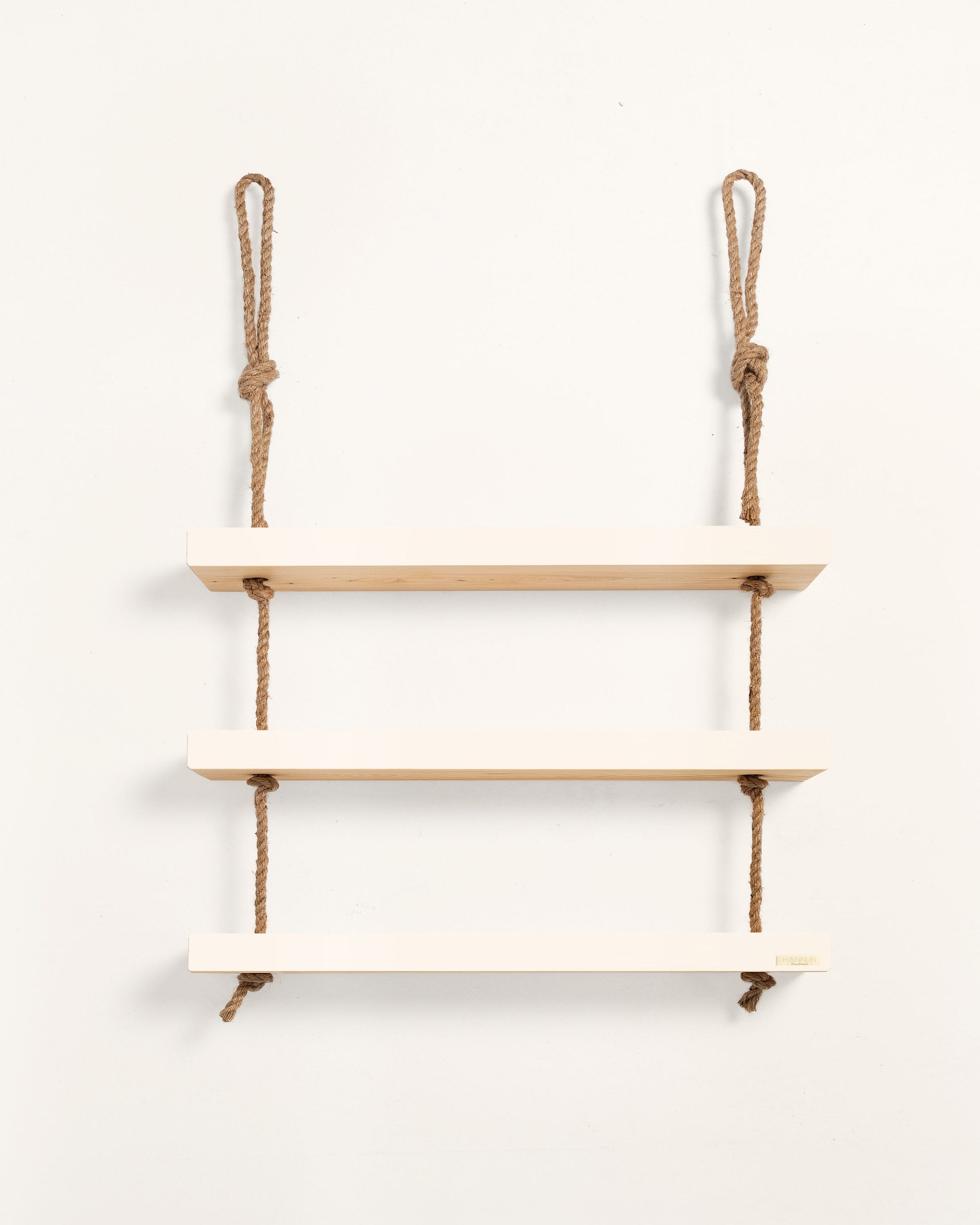 MAKEMBA Etag re Suspendue Avec Corde De Chanvre Et Bois De Couleur makemba-etag-re-suspendue-avec-corde-de-chanvre-et-bois-de-couleur