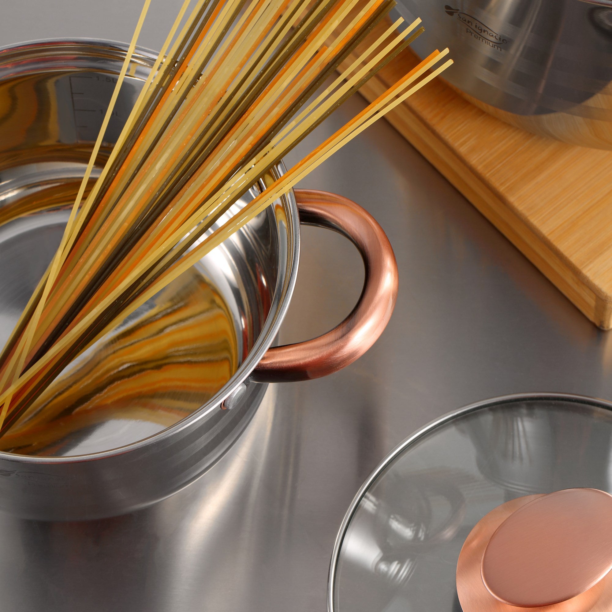 Set di pentole San Ignacio Nona con utensili da cucina - 4