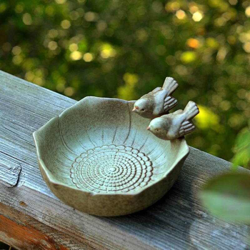 Bain d'oiseaux rond avec deux oiseaux décoratifs en céramique Non ...