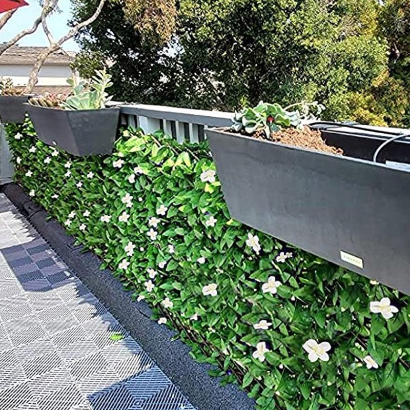 Vedação de Plantas Artificiais de 40 cm - Hera e Orquídeas Realistas com Flores Brancas, Proteção UV, Decoração de Áreas Exteriores para Jardim - 5