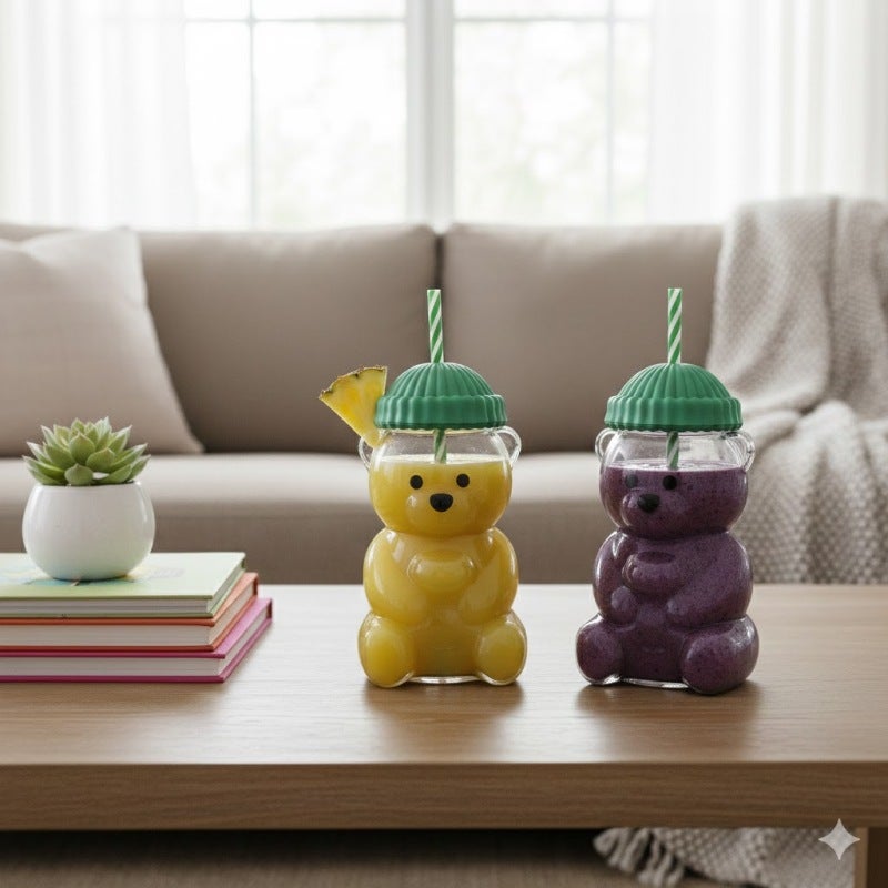 Décoration intérieure, Gobelet en verre en forme d'ours avec paille : un gobelet décoratif de bureau. - 4