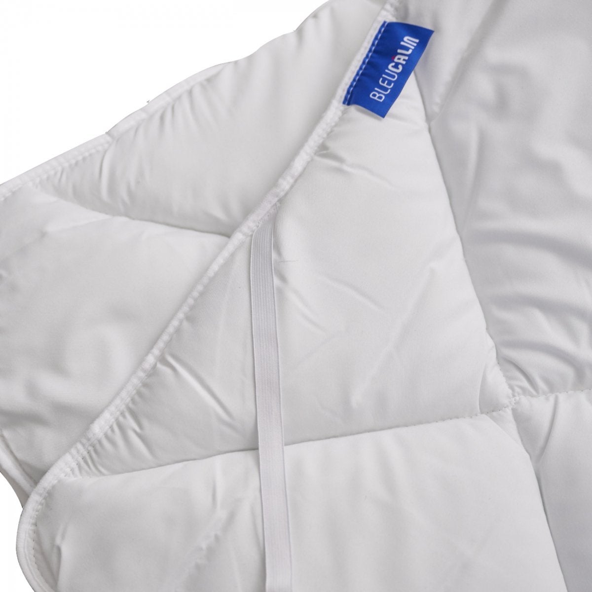 Surmatelas 140x190 cm Moelleux et Respirant - Lavable à 95°C - Enveloppe anti-transpiration - 4