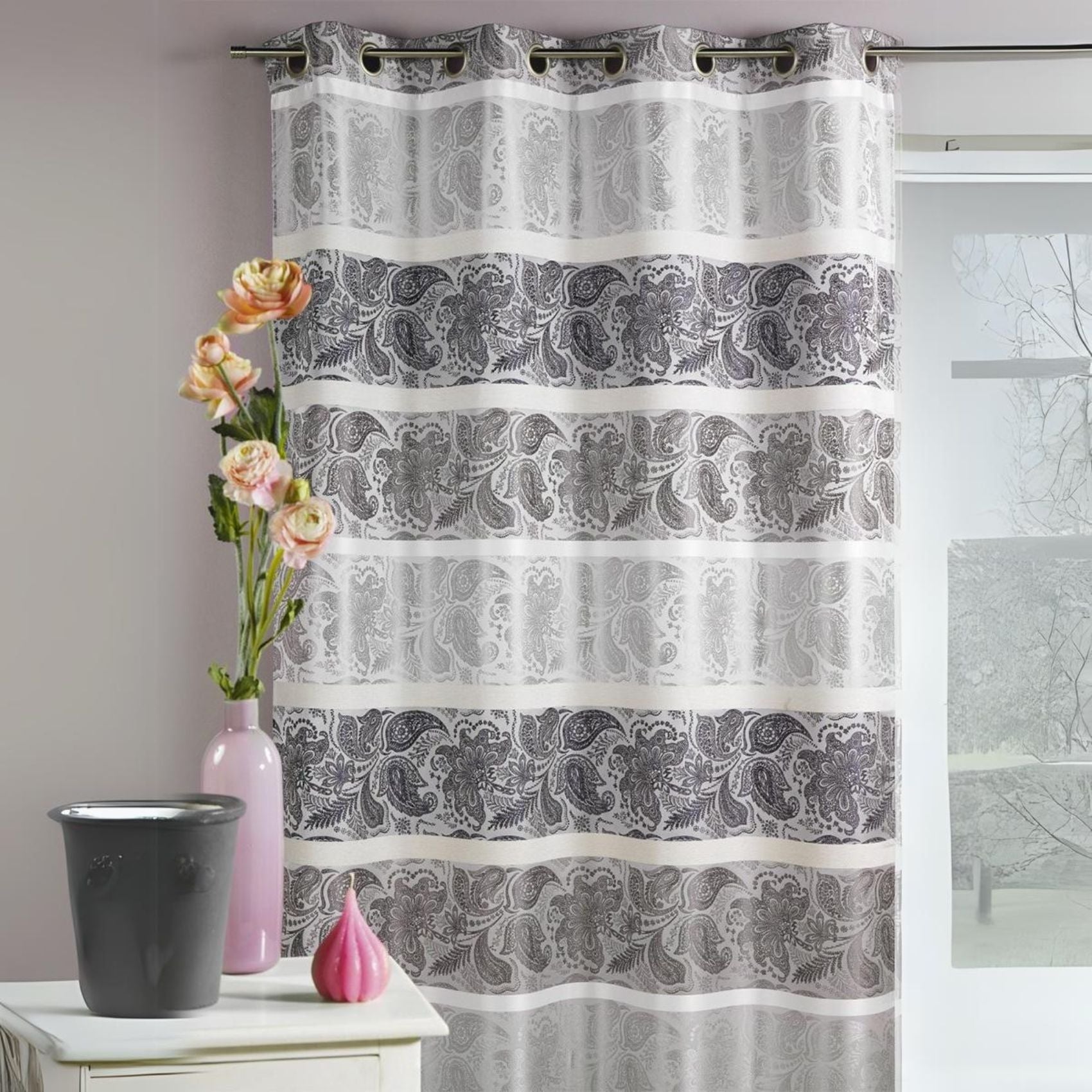 Rideau en jacquard à rayures horizontales fantaisies - Gris clair ...