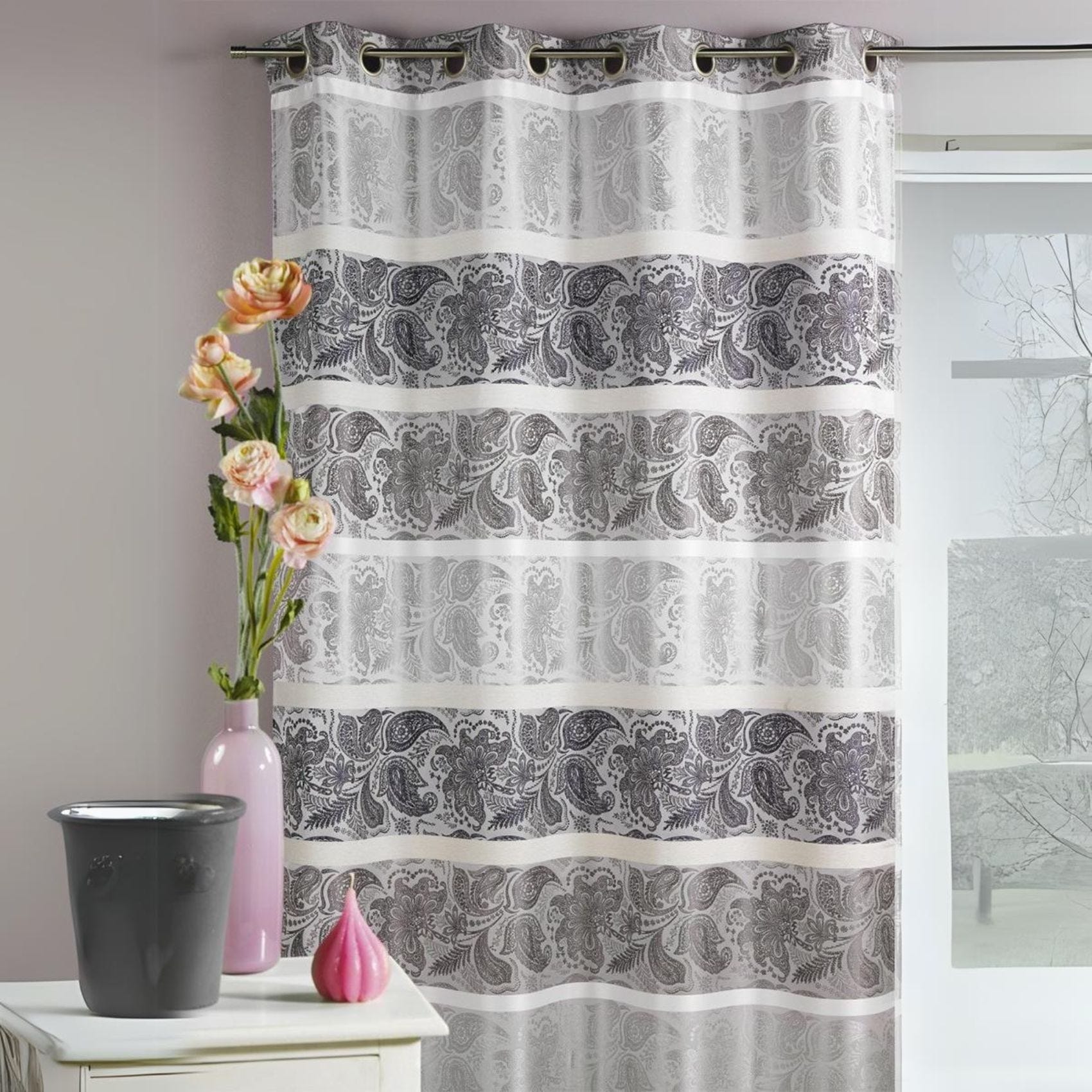 Rideau en jacquard à rayures horizontales fantaisies - Gris clair ...