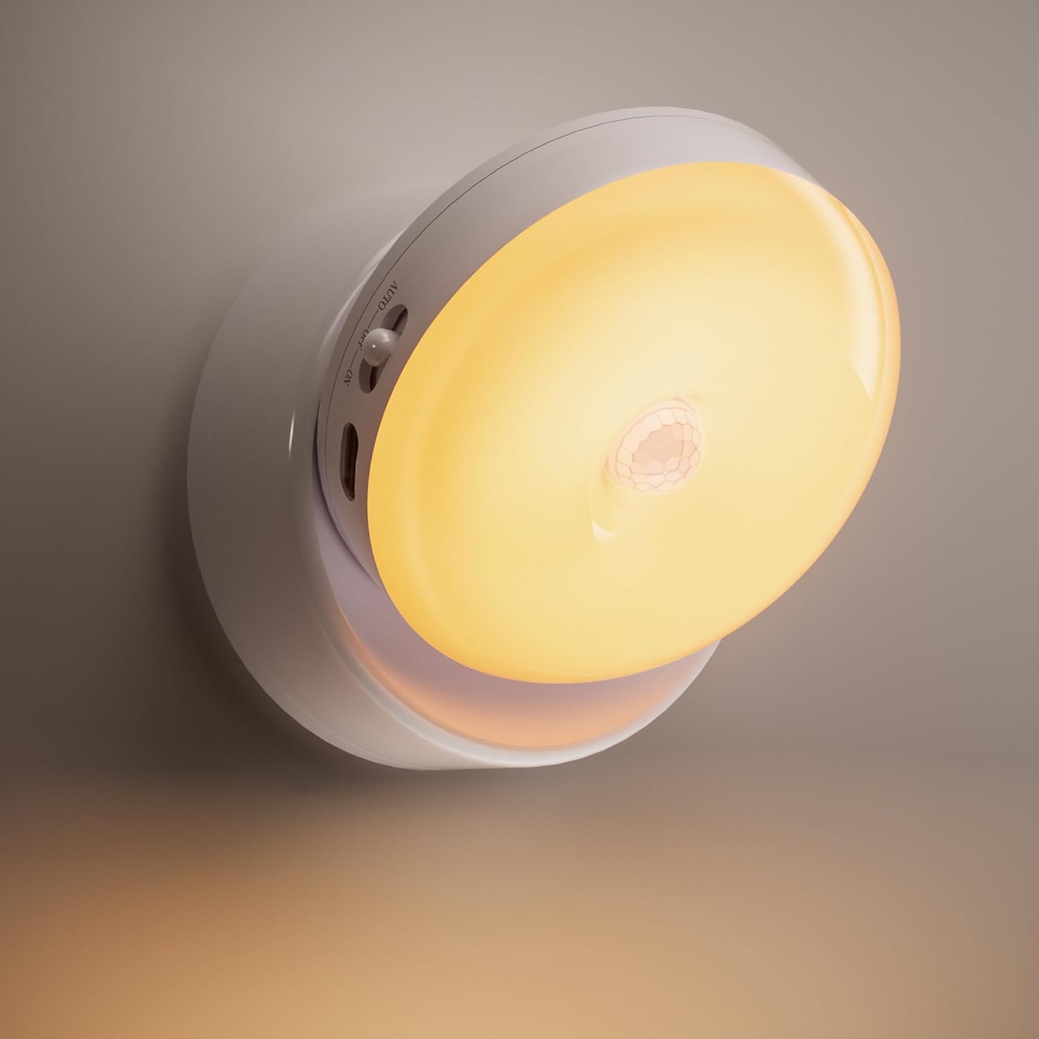 Lampka nocna LED z czujnikiem ruchu – lampa ładowana przez USB, 3000K, podstawa magnetyczna, idealna do przedpokoju i sypialni.