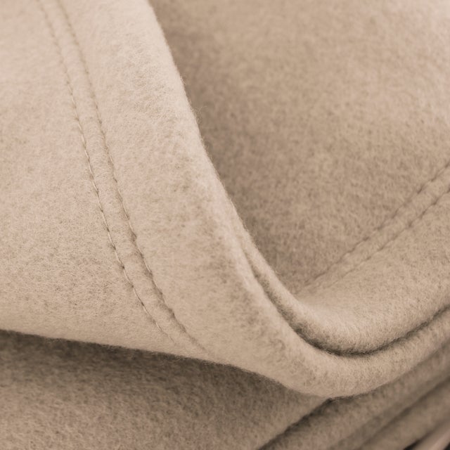 Couverture polaire 220x240 cm Isba Sable 100% Polyester 320 g/m2 traité non-feu