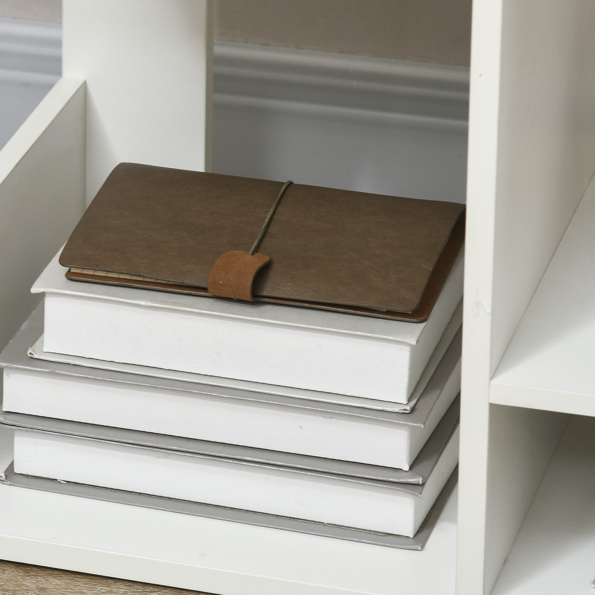 HOMCOM Mobile Libreria ad Albero con 13 Ripiani, Libreria Scaffale Moderna in Legno per Soggiorno, Studio, Ufficio, Bianco - 9