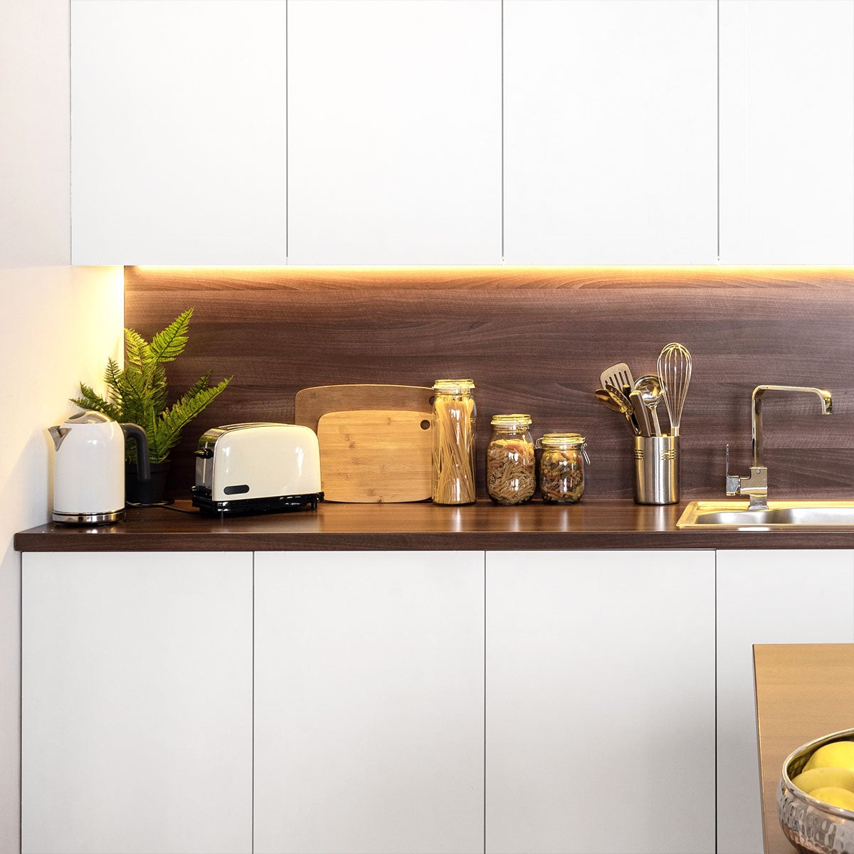 Rolo de Vinil Adesivo Impermeável por Metro - Adesivo Lavável para Cozinha, Móveis, Armários e Portas - 60cmx1m - Branco - 5